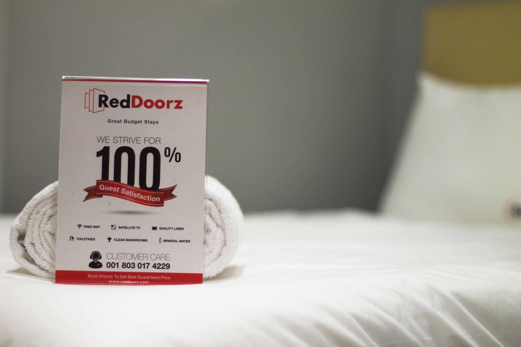 Reddoorz @ Pesanggrahan Mencil Eksteriør billede